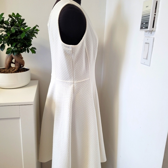 Gabby Skye White Dress - Picture 5 of 6